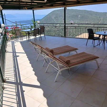 An Amazing Place For You! Giannas *